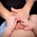 Logo van Oh-lijfje babymassage peutermassage kindermassage Amersfoort Zeist Soest 't Gooi en Amsterdam